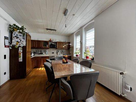 Küche und Essbereich