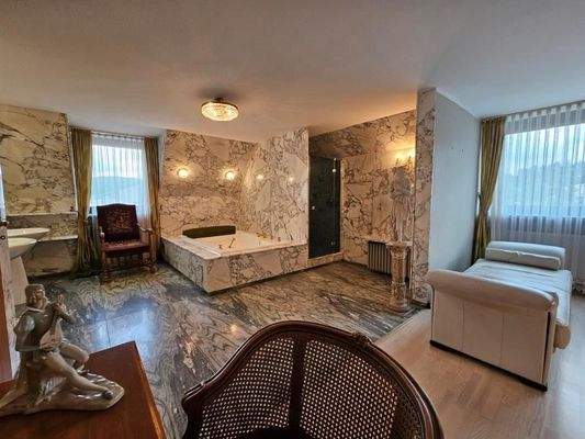 Schlafzimmer mit Bad Bild 2