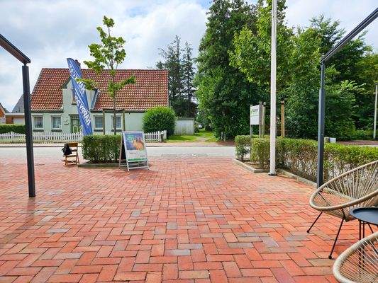 Außenbereich mit Markise