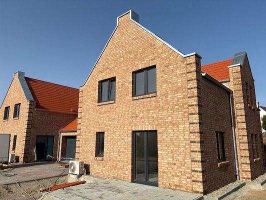 ac1dfc78-f996-458a-b840-e96bb9788747.jfif