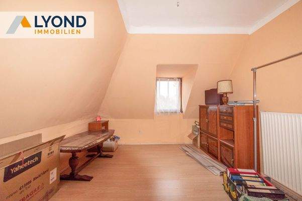 LYD 3791 - 15 Zimmer DG