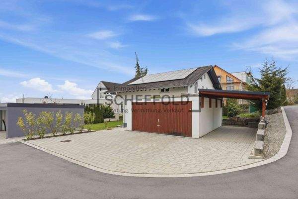 Doppelgarage und Carport