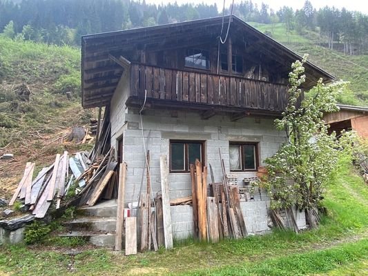 Mühlwald_Hof_GeschlossenerHof_Sanierungsbedürftig_Sand in Taufers_Campo Tures_Maso_Montagna