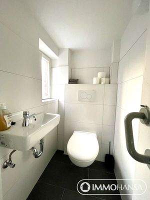 WC (separiert im Treppenhaus)