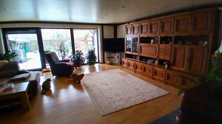 Blick ins Wohnzimmer 