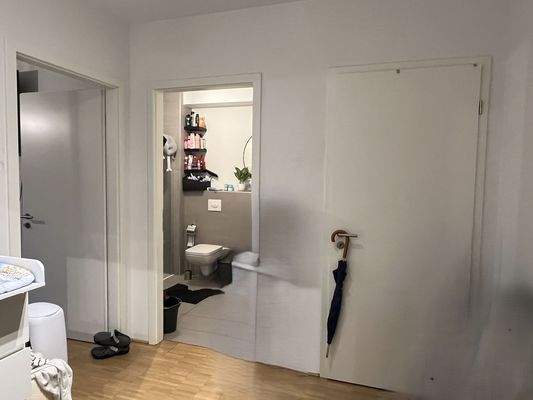 Eingangsbereich - Frisch