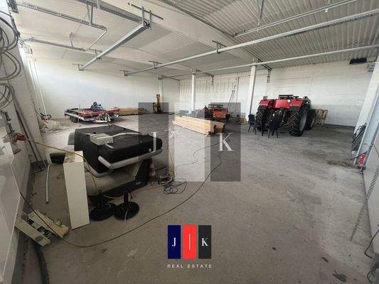 Halle Innenansicht 2