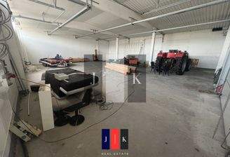 Halle Innenansicht 2