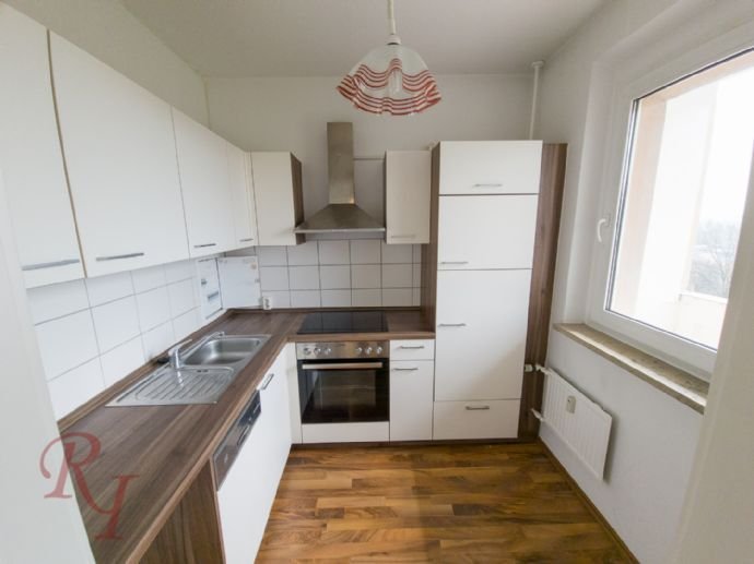 Gepflegte Einraumwohnung mit Küche und Balkon zu vermieten