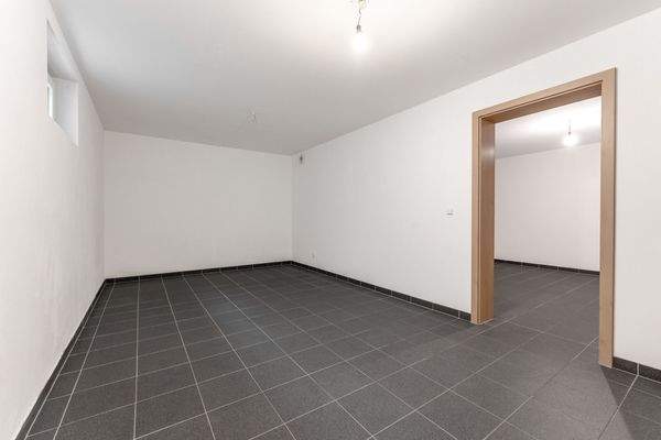 Lagerfläche (Nebengebäude KG)