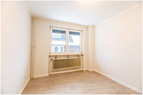 Arbeitszimmer im Erdgeschoss