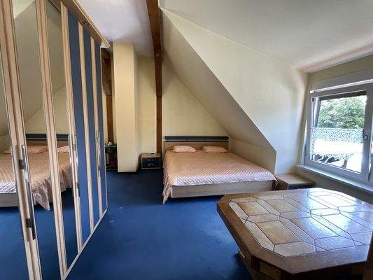 Schlafzimmer OG