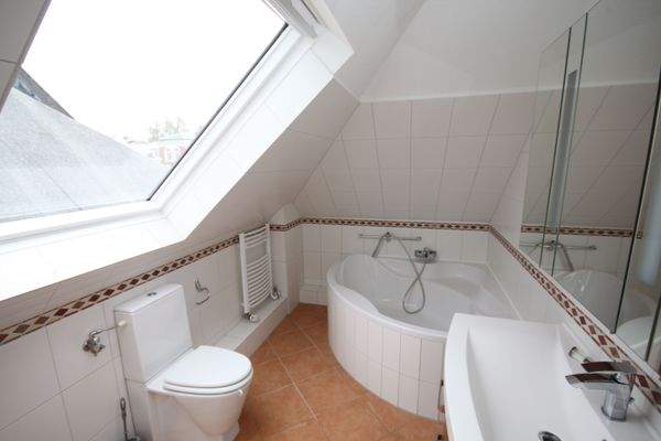 Vollbad im Dachgeschoß