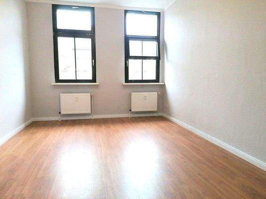 Schlafzimmer mit Laminat