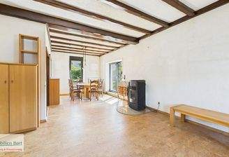 Wohn-Essbereich mit Zugang zum Garten