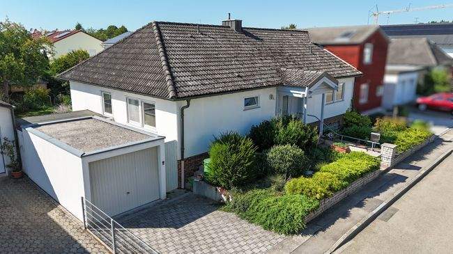 Haus und Garage