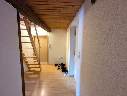 Diele Wohnung DG rechts