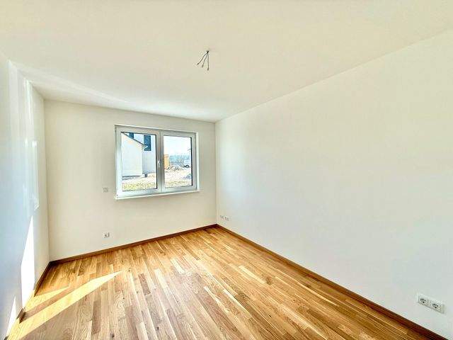 Vierzimmerwohnung mit ca. 121m² Gartenanteil und atemberaubenden Ausblick - Foto 1