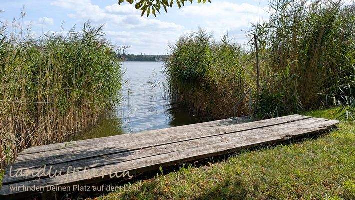 Sonnenplattform und kleine Badestelle.jpg