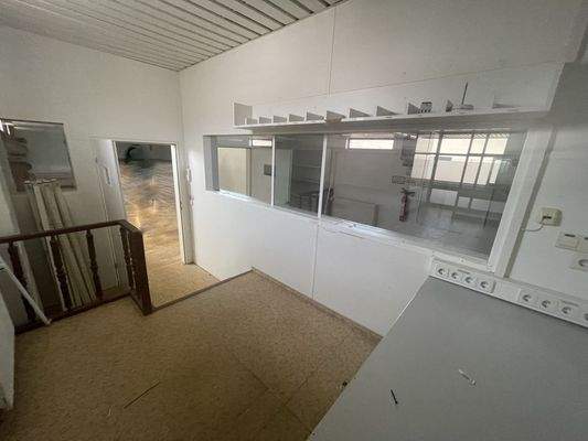 AnKaSa Immobilien GmbH_Maklerempfehlung Leipzig _Gewerbefläche Verkaufsfläche Lagerhalle_Nebenfläche Überwachung Verkehrsraum1