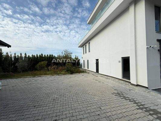 Smart House with Infinity Pool in Alanya Antalya