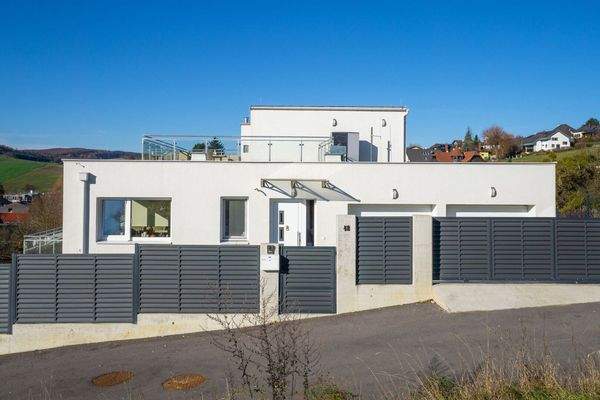 Hausansicht straßenseitig