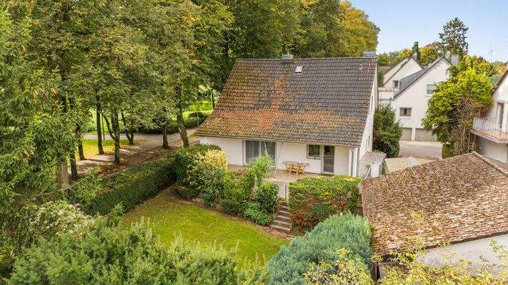 Rückansicht Haus und Garten