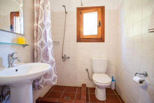 Kreta, Xamoudochori: Idyllische Residenz mit Apartments und Olivenhain zu verkaufen