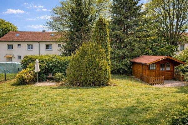 Woortstraße 73 - Garten u¨berarbeitet