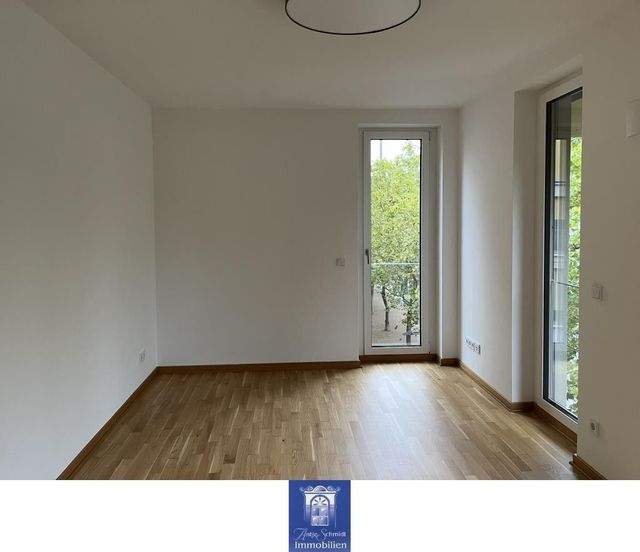 Exklusive Wohnung mit Balkon, exklusivem Bad, Gäste-WC und moderner EBK! - Foto 5