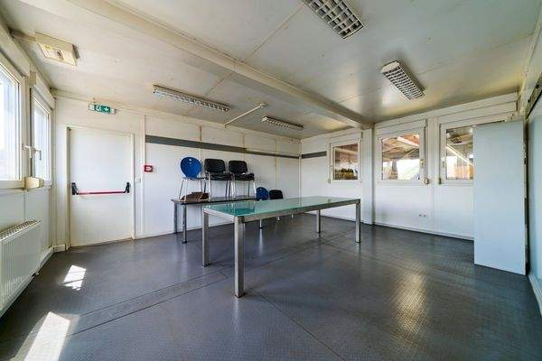 051_Technisches Büro Besprechungsraum.jpg