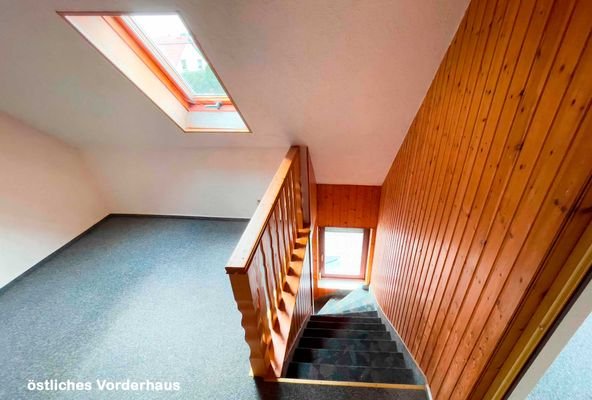 Treppe-zum-DG.jpg