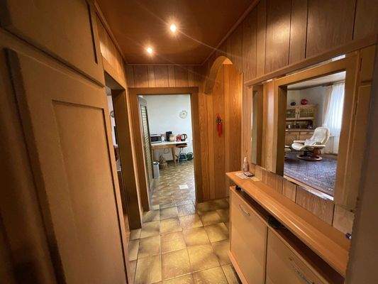 EG_Flur_www.villingen.immobilien