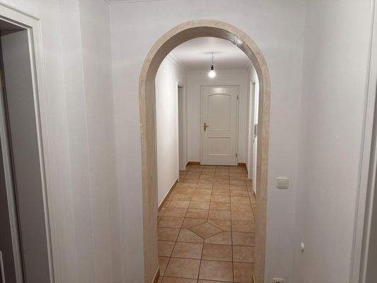 Flur - Blick von Gäste-WC