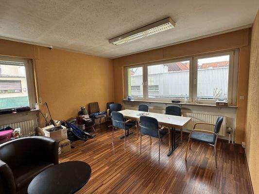 Friseurladen EG Aufenthalt