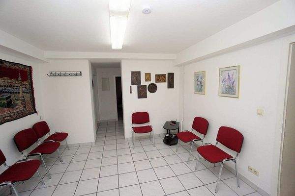 KG Medizinische Räume Souterrain (2).jpg