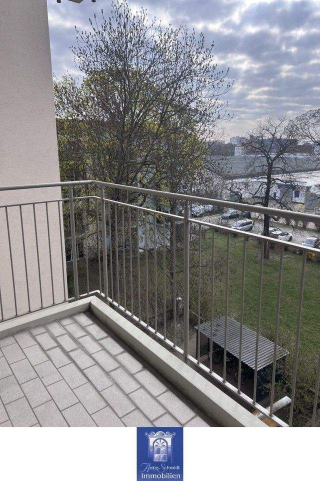 Sehenswerte Wohnung mit Balkon und Bad mit Wanne! - Photo 3