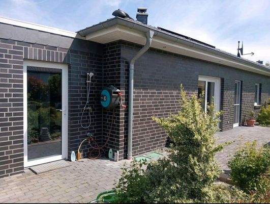 Warmwasseraußendusche