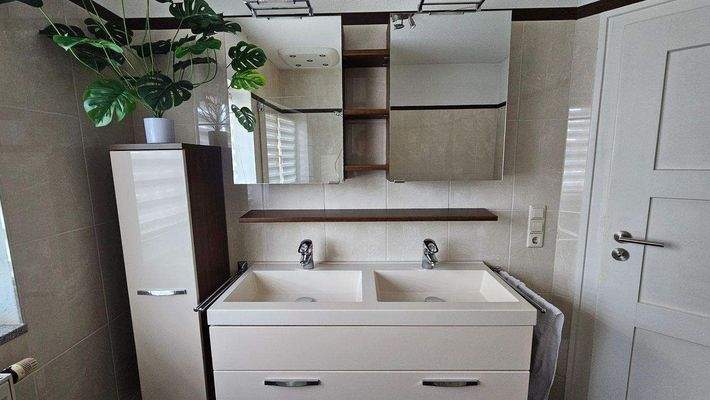 hochwertige Badausstattung