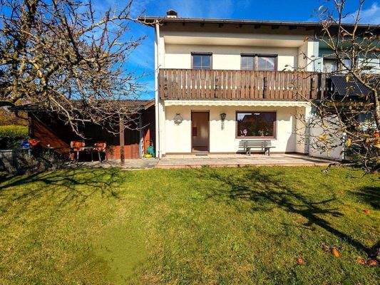 Reiheneckhaus mit Terrasse, Freisitz und Balkon