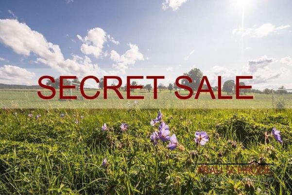 Secret_Sale