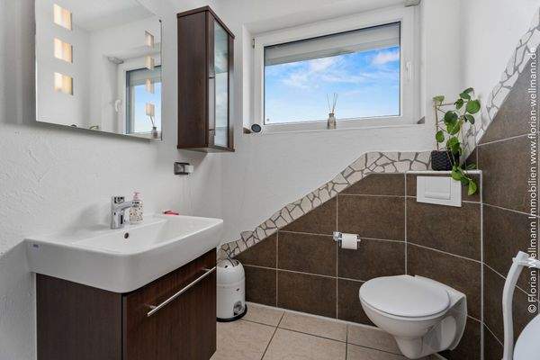 Großzügiges Gäste-WC (3,72 m²) 