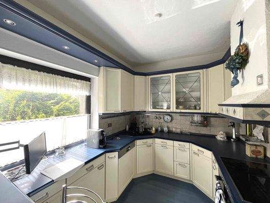 EG Küche Bild 2.jpeg