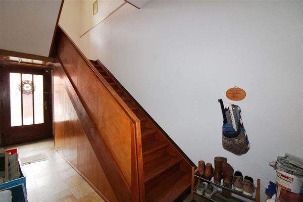 Treppenhaus Zugang EG