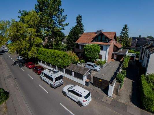 009 Aussen Straßenansicht höher.jpg