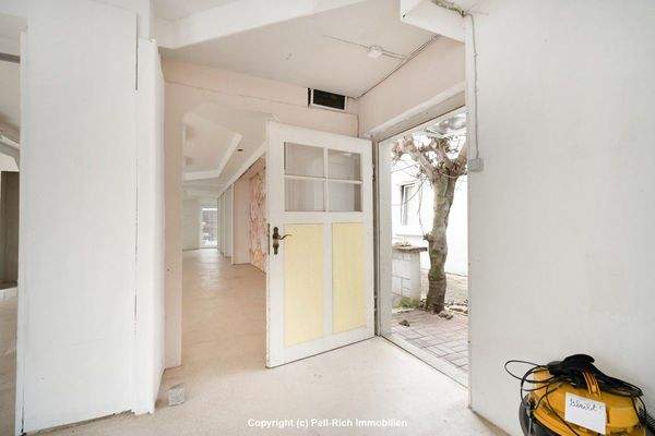 Zugang Gewerbefläche vom Hof aus