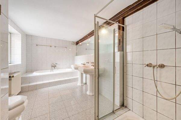 Badezimmer 1. Obergeschoss