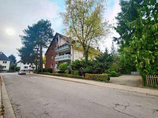 Gebäude Straßenansicht