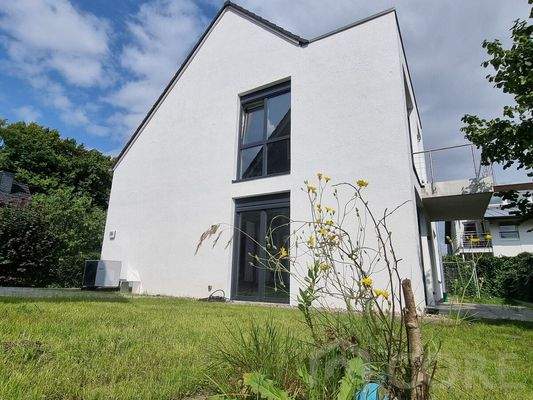 Zwei-Familien-Haus