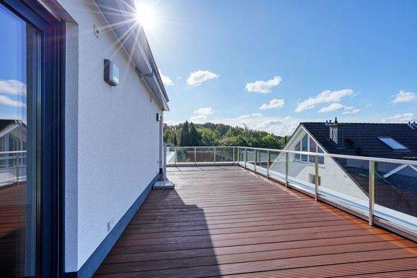 Terrasse vor dem Schlafzimmer – Originalaufnahme